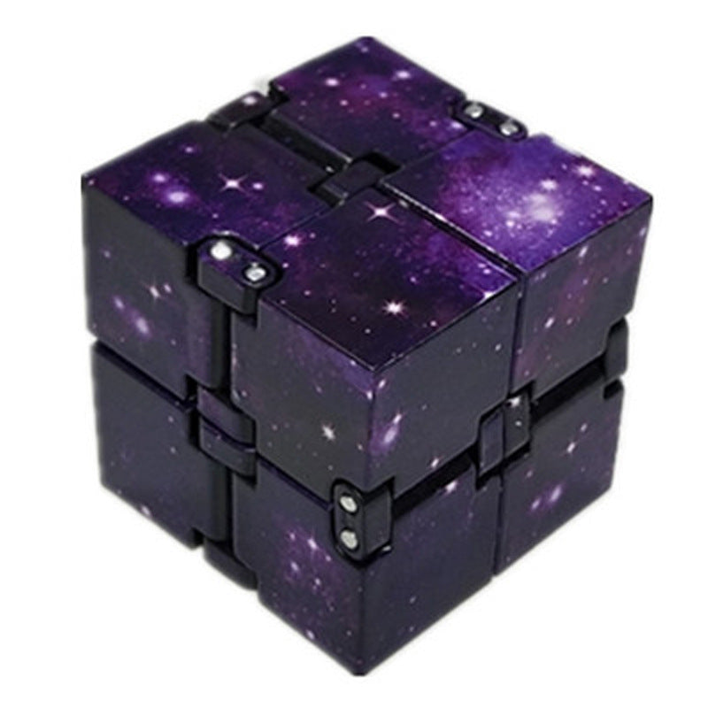 🧊 Infinity Cube Fidget Toy