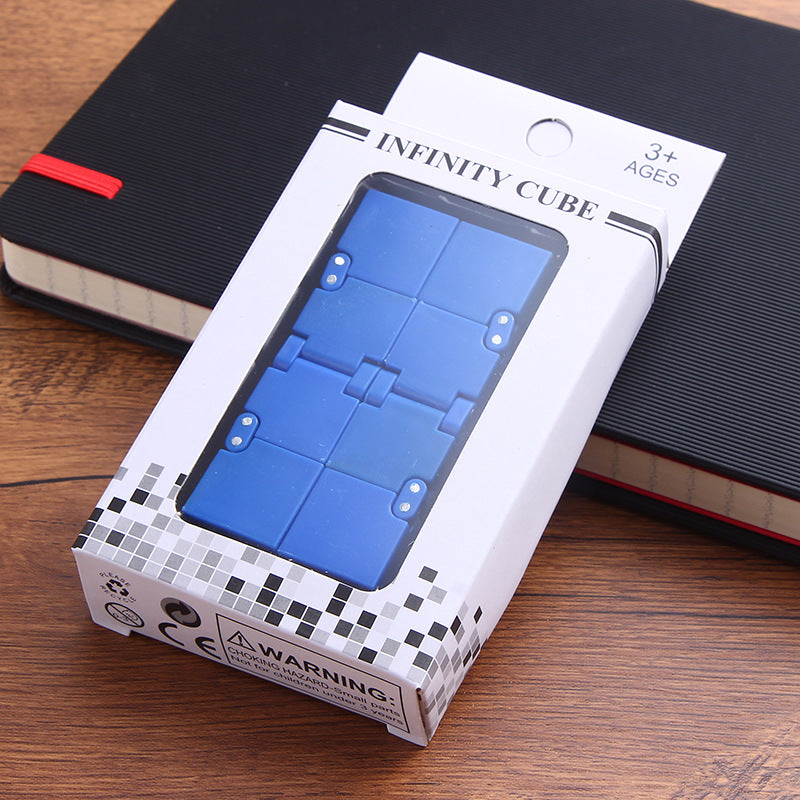 🧊 Infinity Cube Fidget Toy